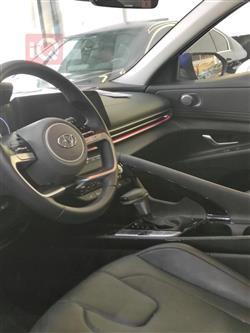 هیوندای ئەلەنترا